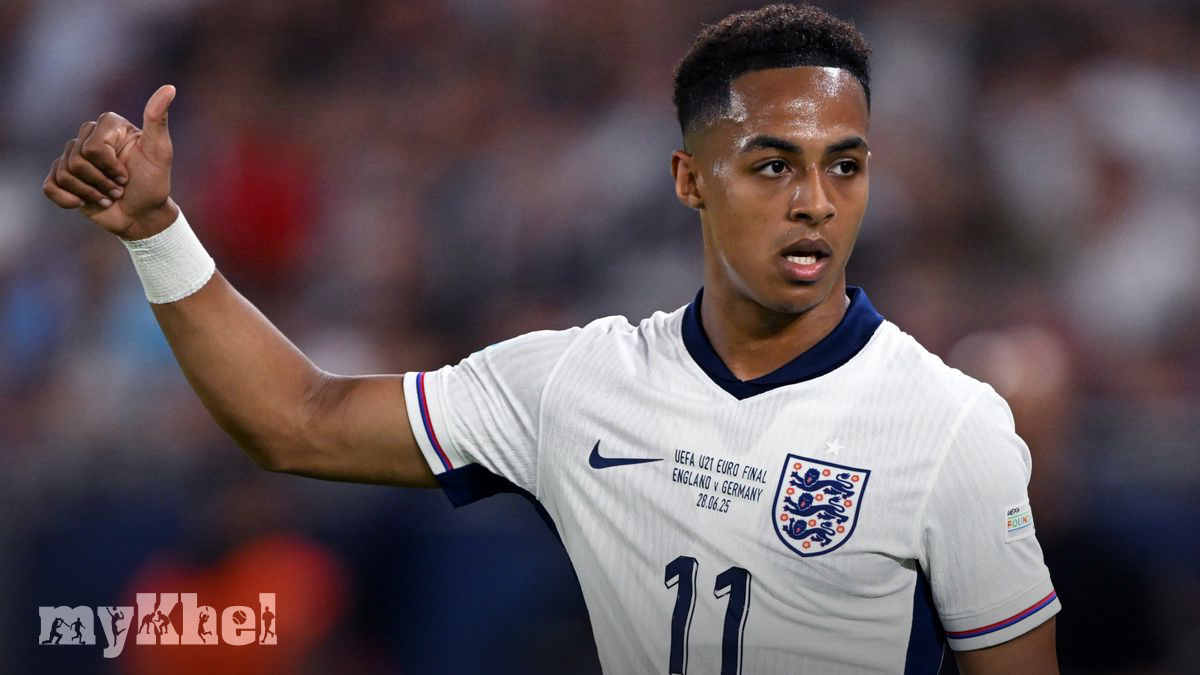 Omari Hutchinson Joins Nottingham Forest After Successful Spell At Ipswich Town